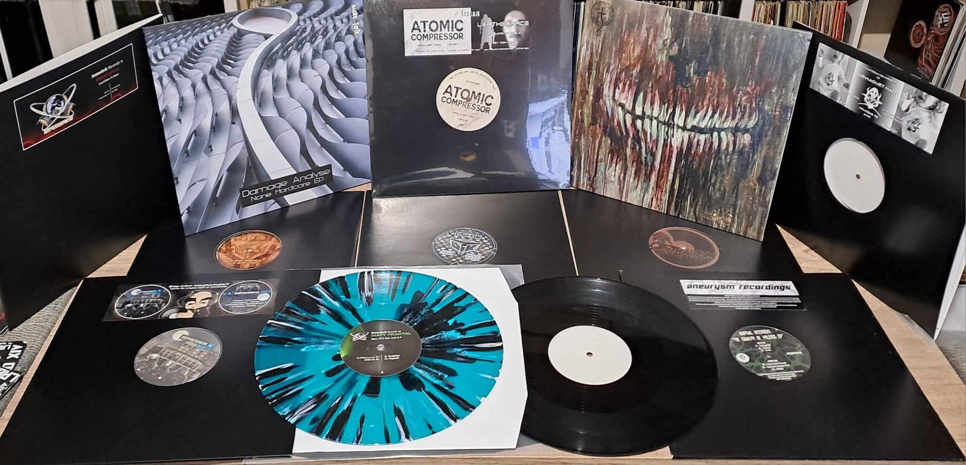 20% sur le 9eme lot de Noël Hardcore 13 vinyles neufs - vinyle hardcore
