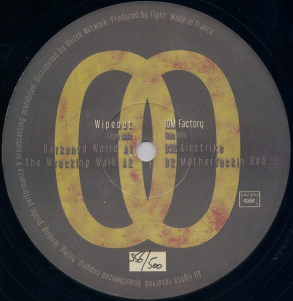 Booby Trap Project 00 - vinyle industriel