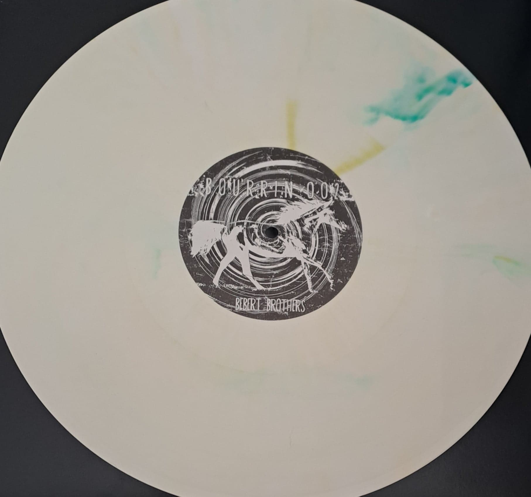 Bourrin 002 - vinyle freetekno