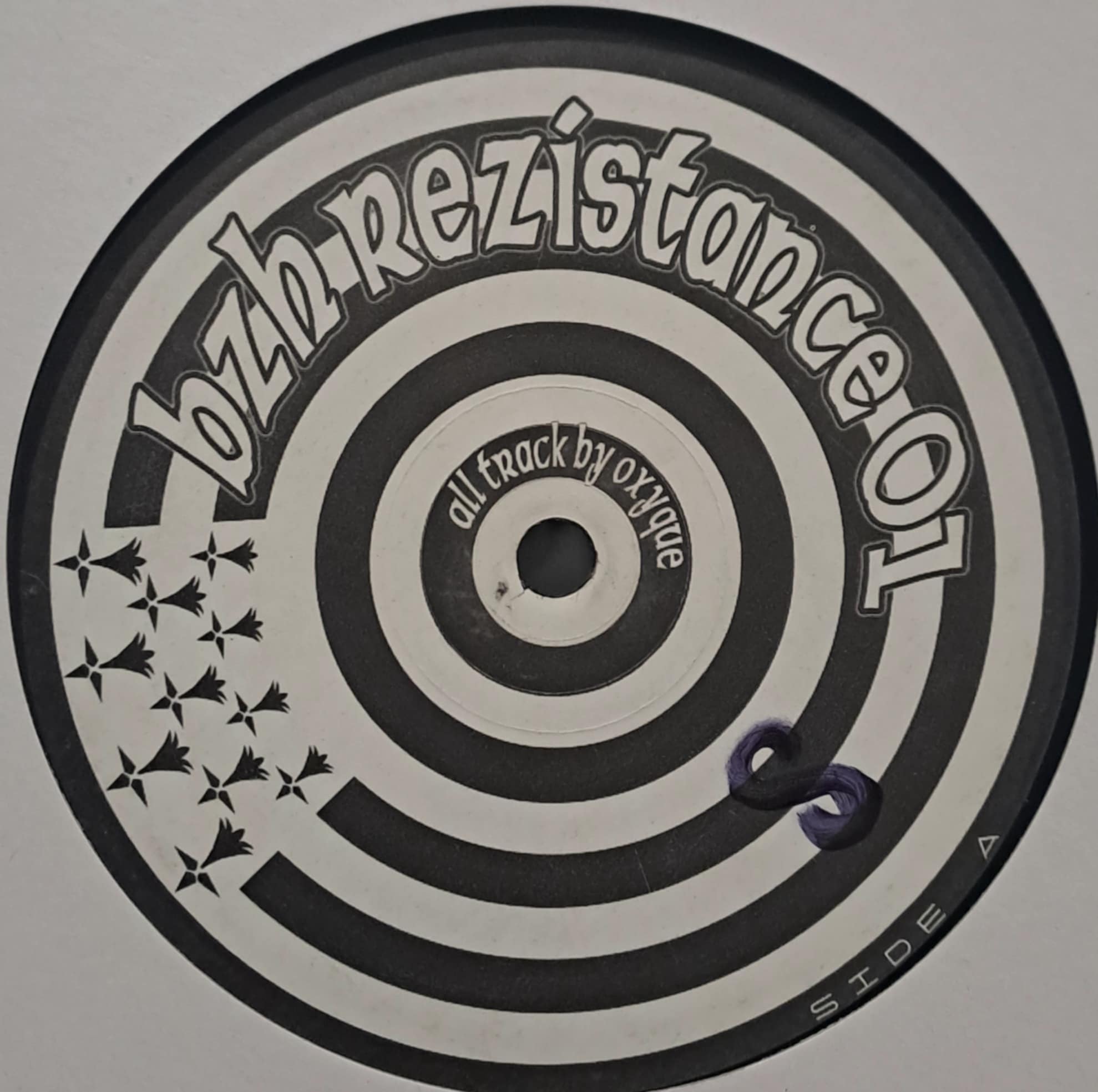 Bzh Rezistance 01 - vinyle freetekno