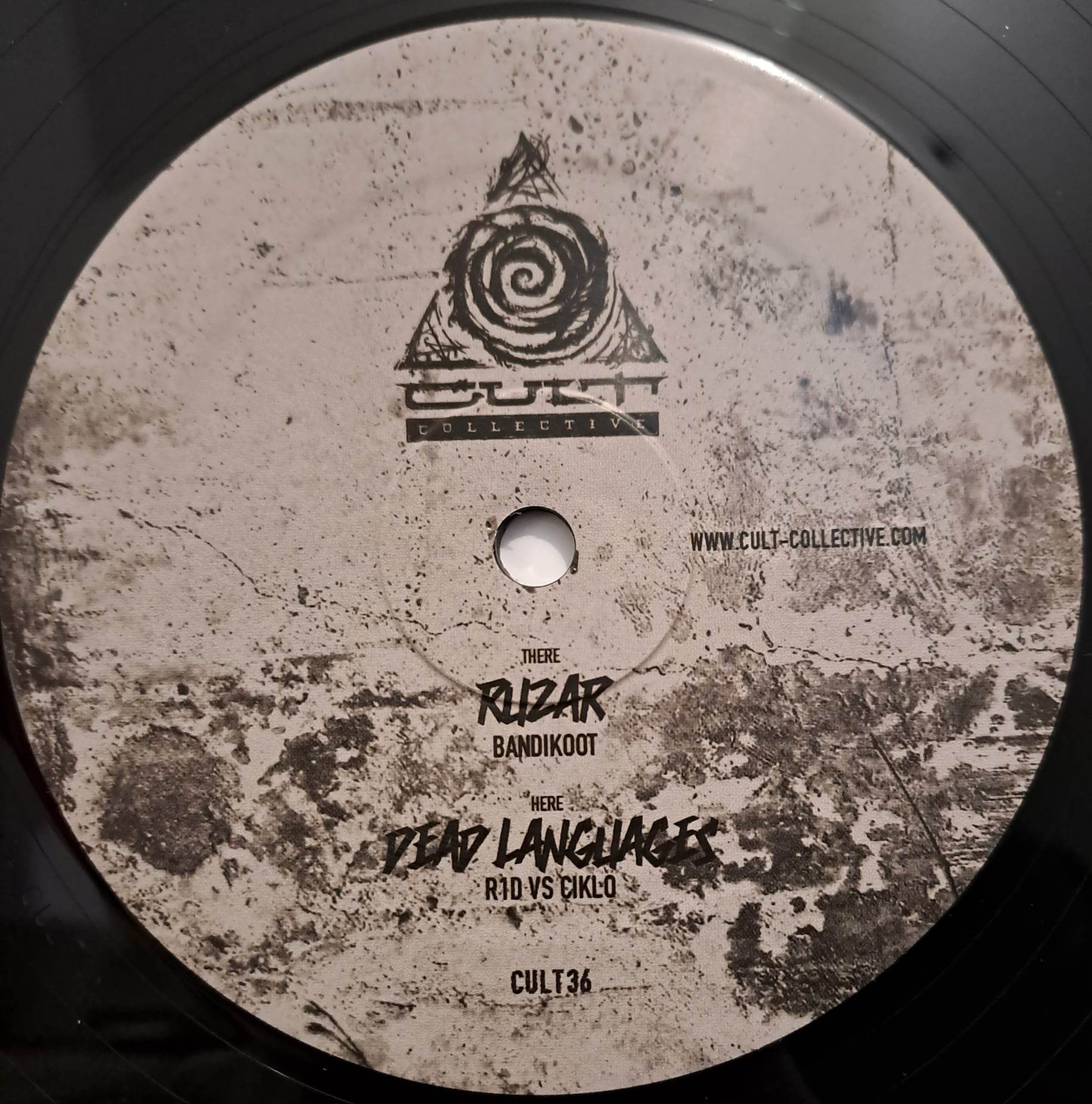 Cult Collective 36 - vinyle acidcore