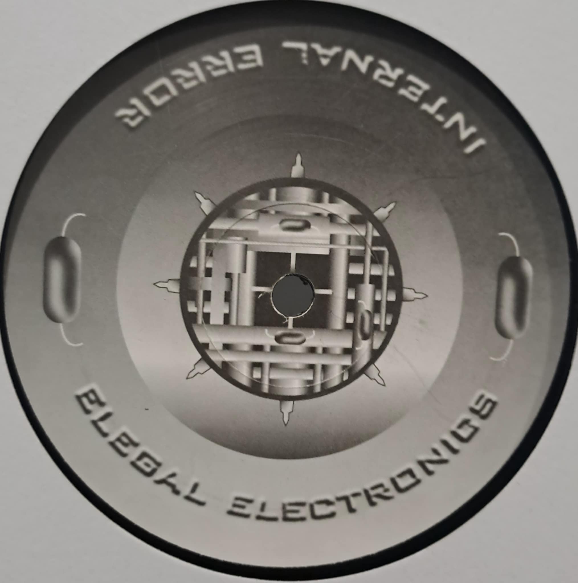 Elegal Electronics 002 - vinyle freetekno