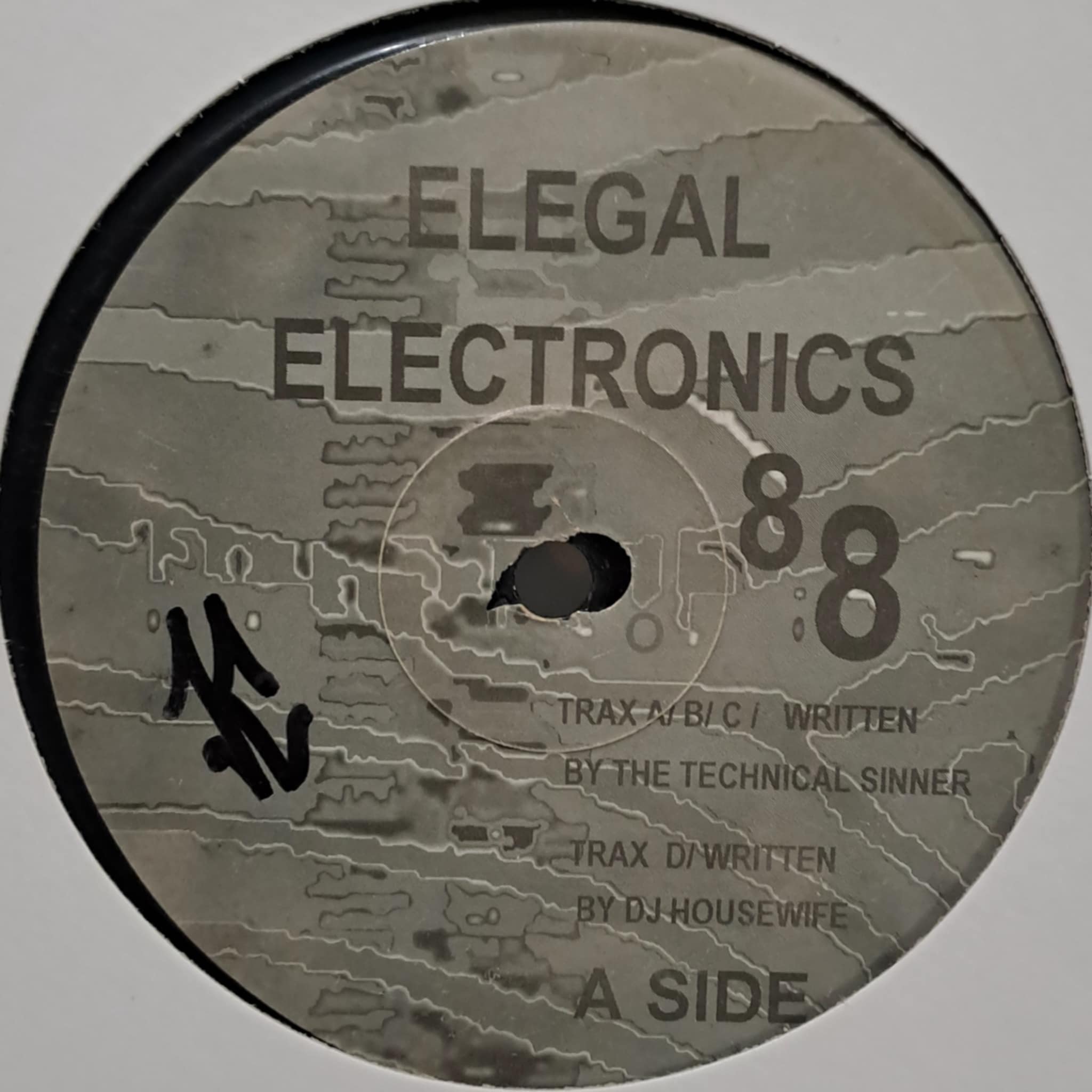 Elegal Electronics 08 - vinyle freetekno
