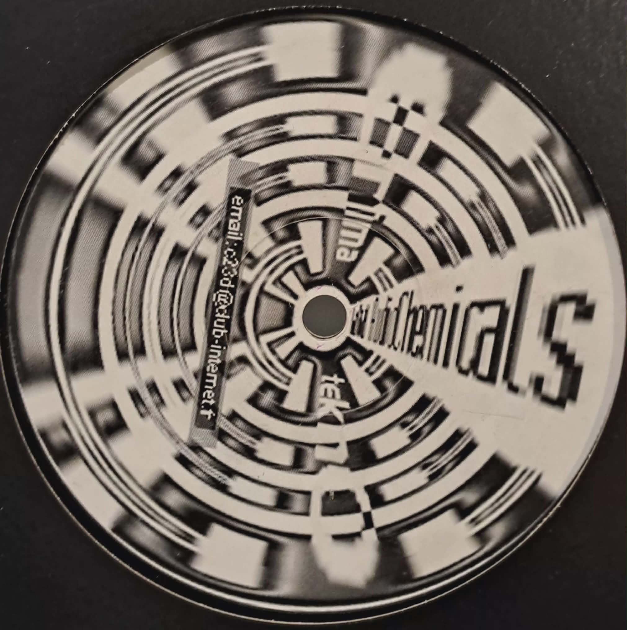 Enimatek 01 - vinyle freetekno