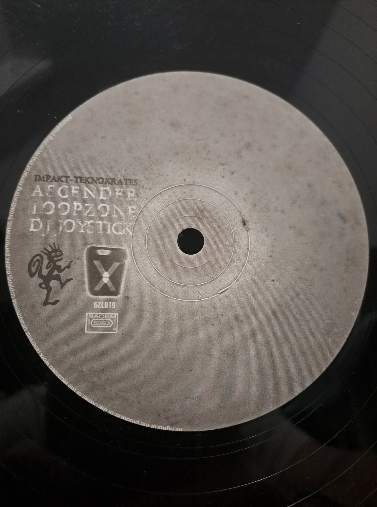 Gazole 19 - vinyle freetekno
