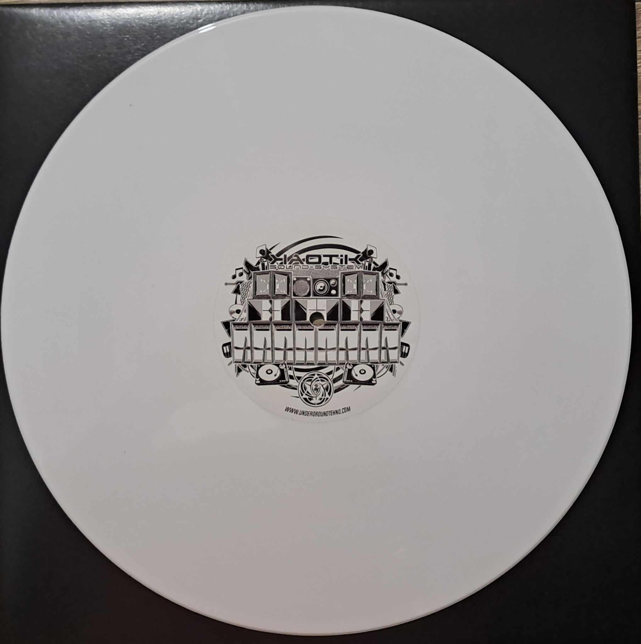 Kaotik 21 - vinyle freetekno