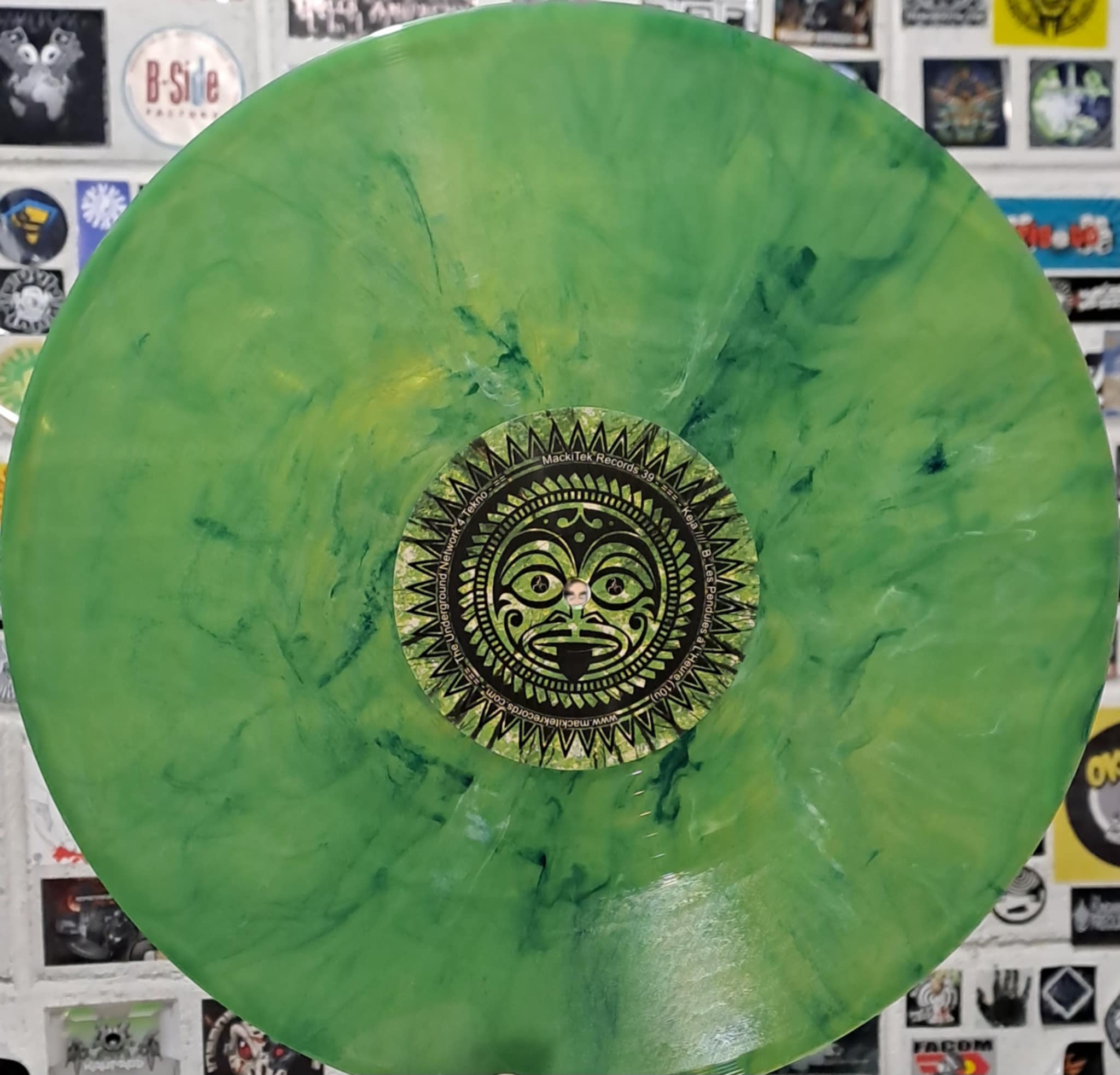 Mackitek 39 RP Green Marbred - vinyle freetekno