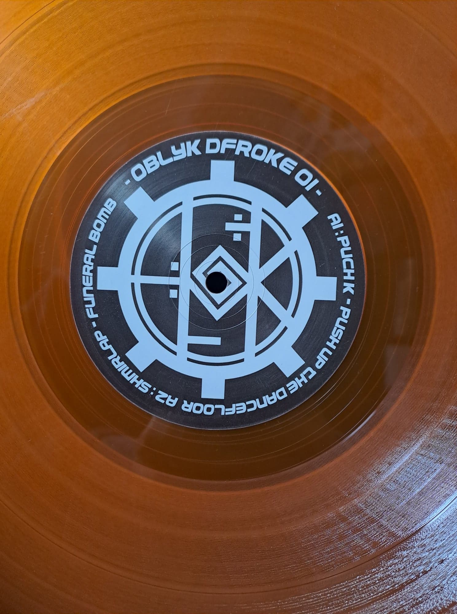 Oblyk Dfroke 01 - vinyle acid