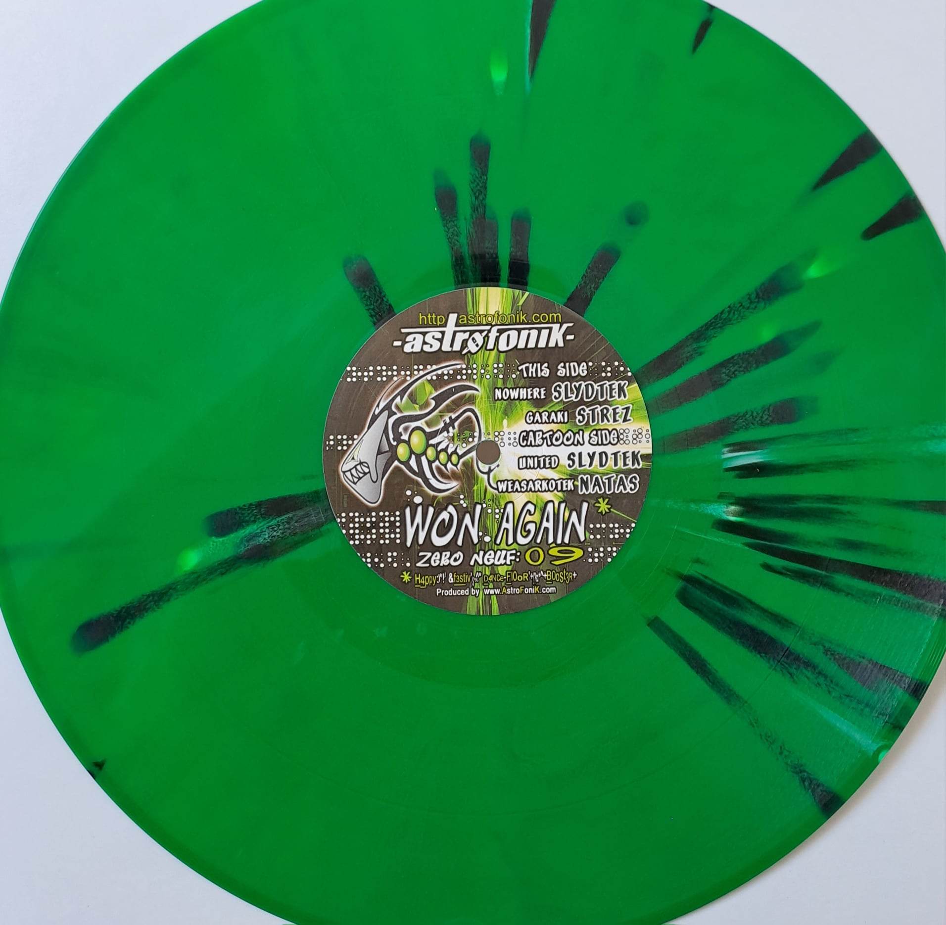 Ouanaigaine 09 - vinyle Hardfloor