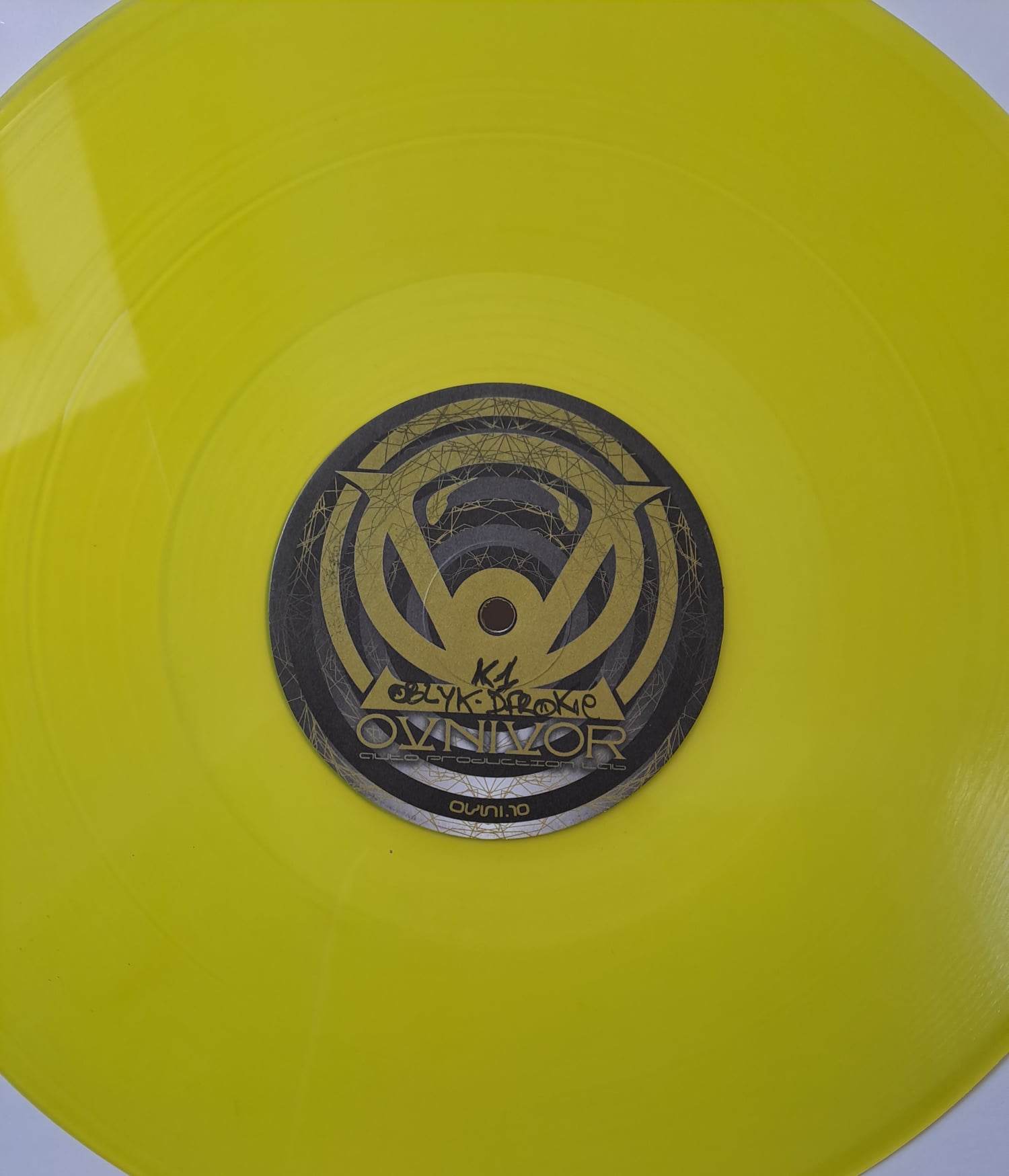 Ovnivor 10 - vinyle acid