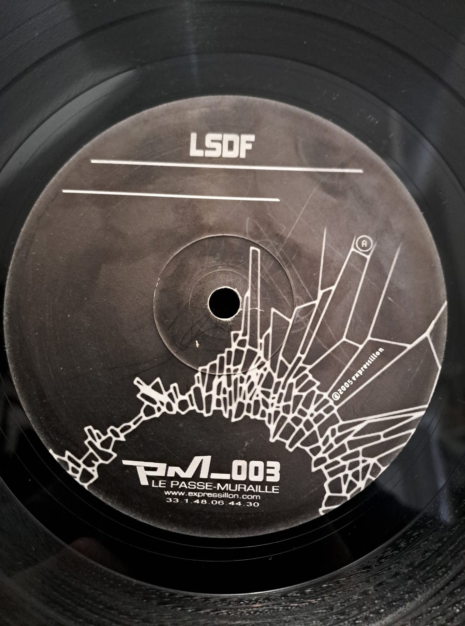 Passe-Muraille 03 - vinyle freetekno