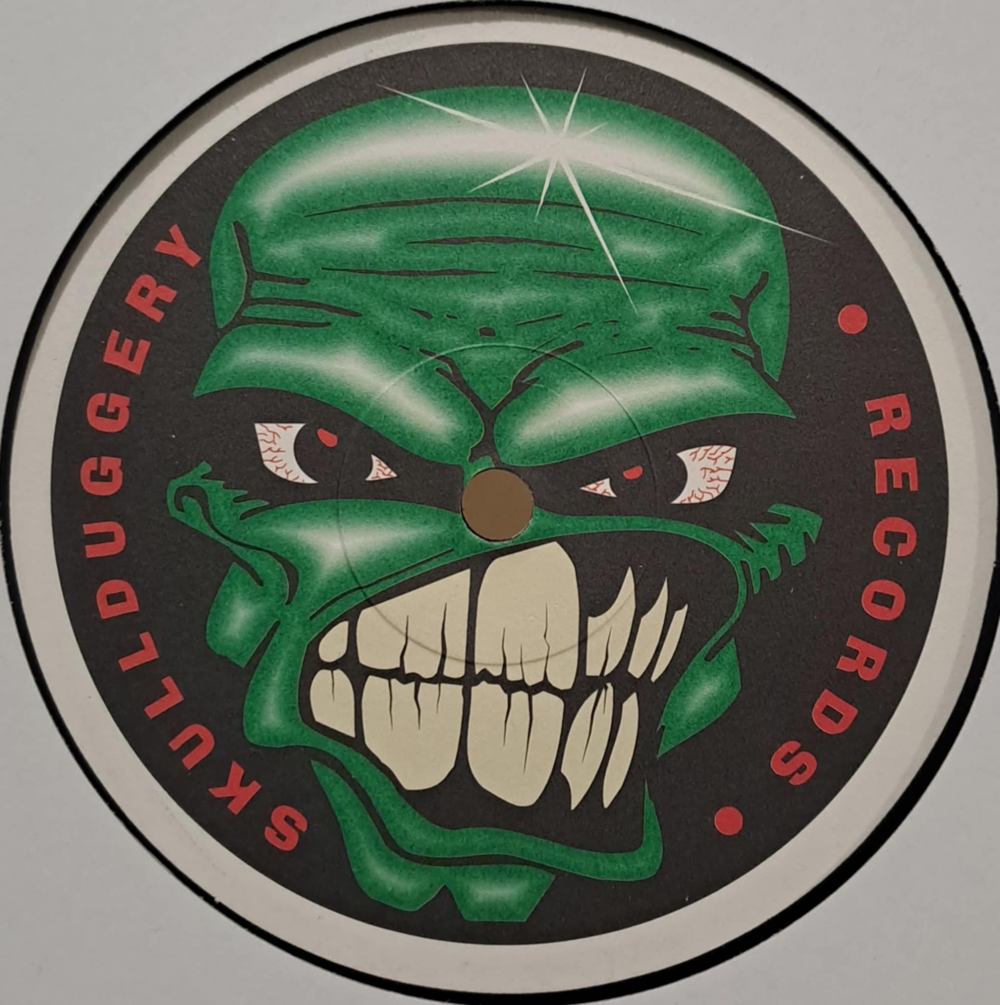 Skullduggery 002 - vinyle gabber