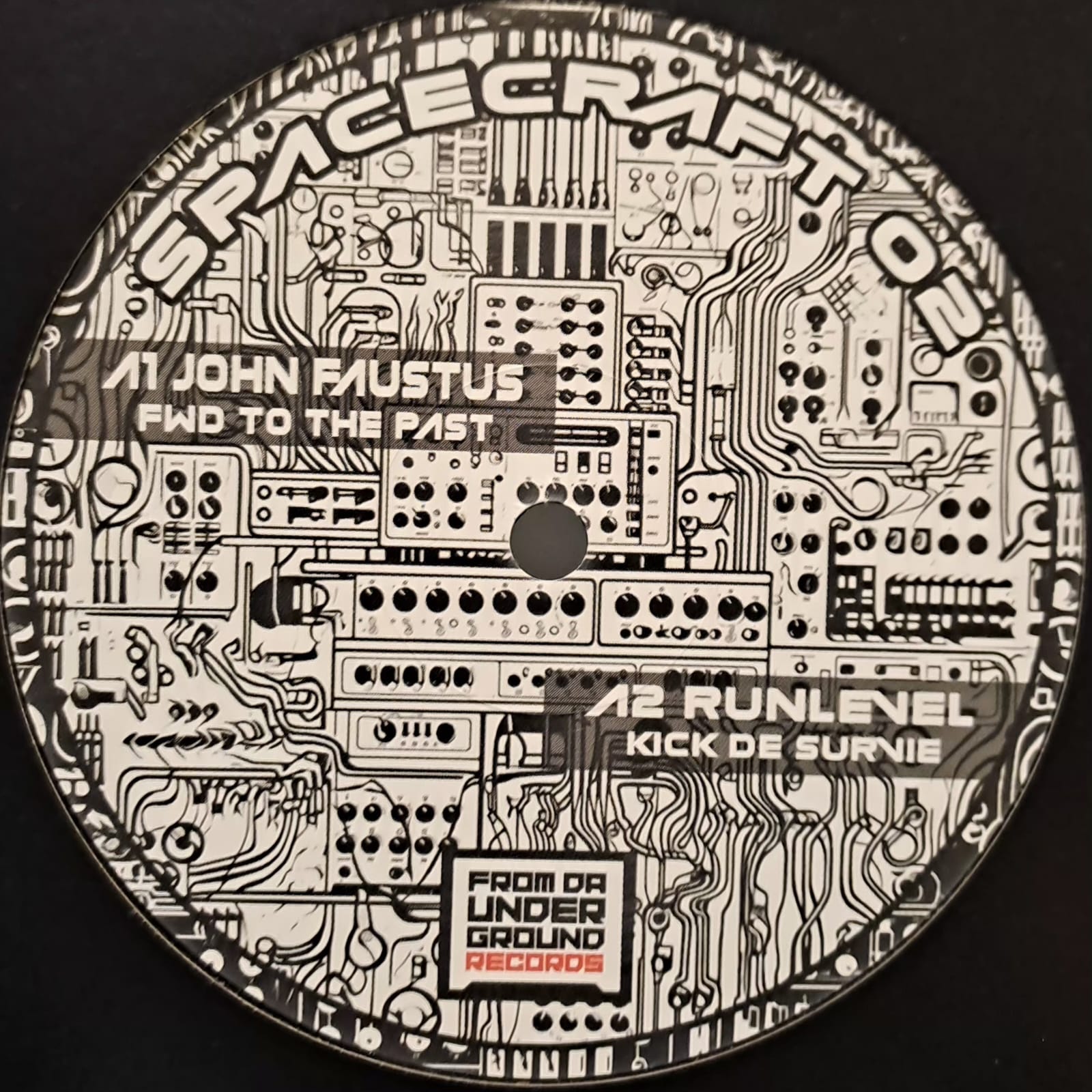 Spacecraft 02 - vinyle freetekno