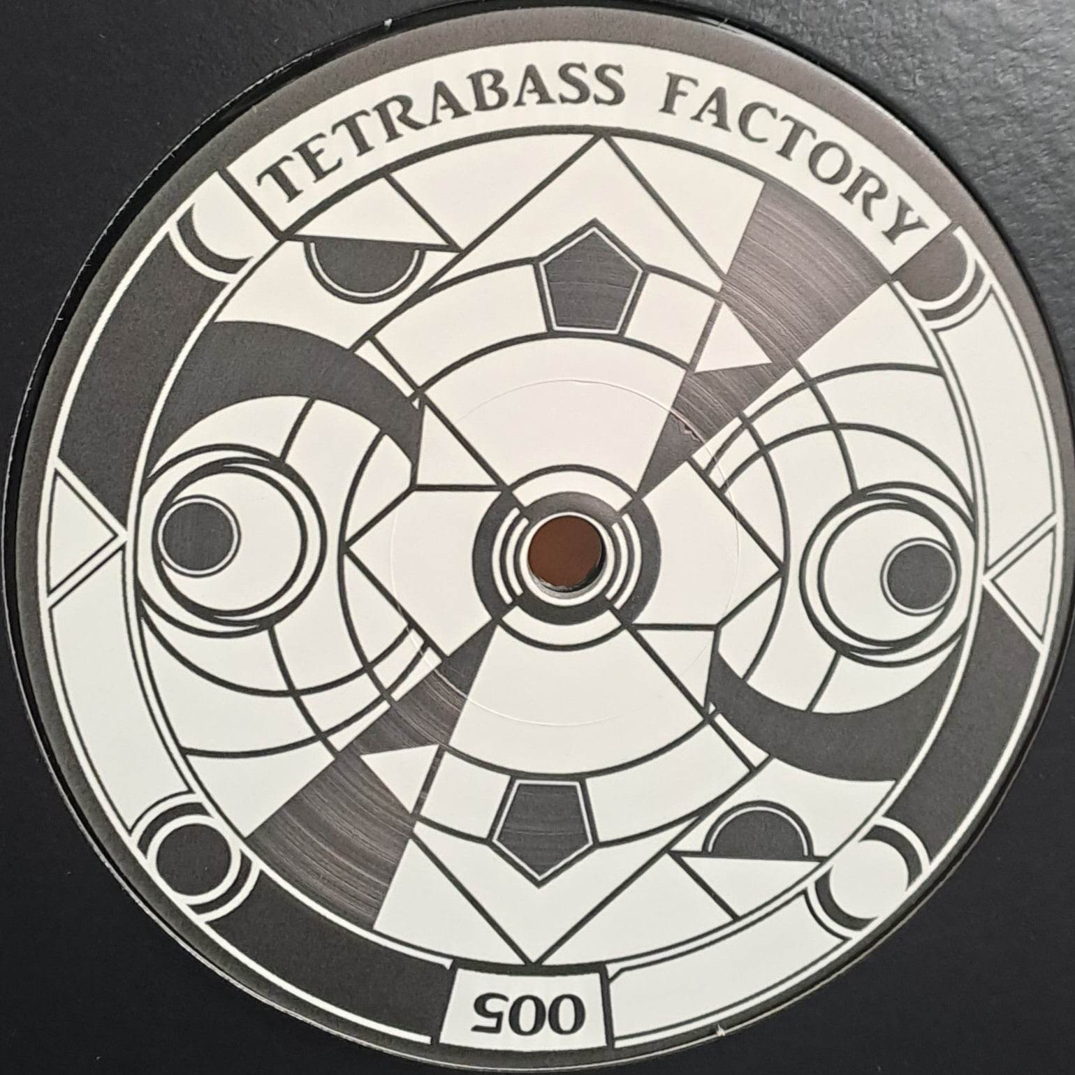 TetraBass Factory 005 - vinyle freetekno