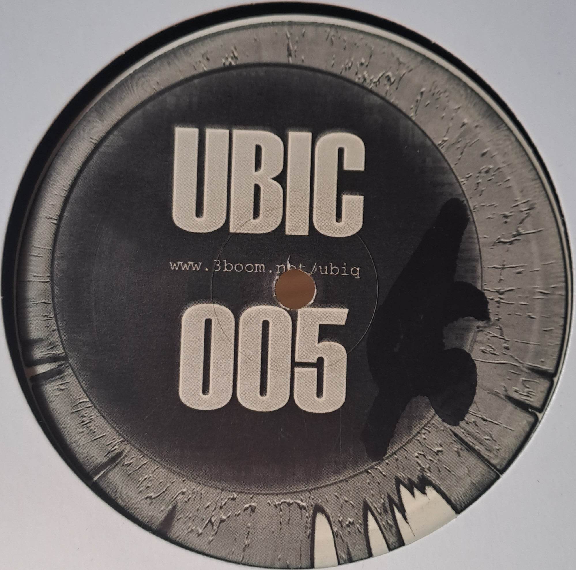 Ubiq Extension 05 - vinyle freetekno